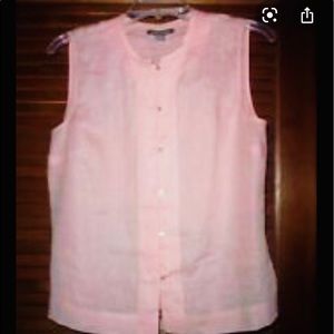 GUC. Like new. Neiman Marcus GO SILK top in large.